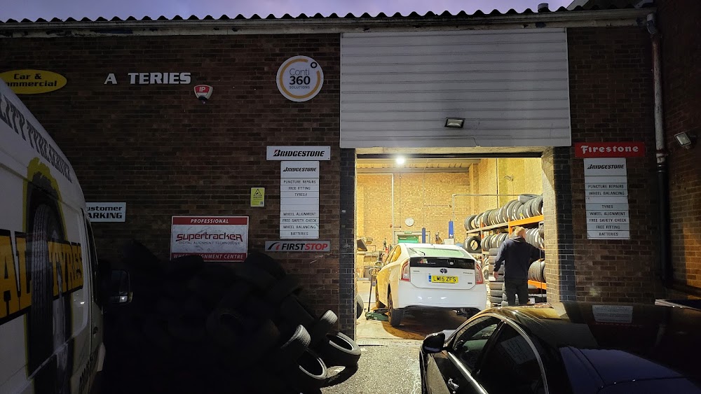 Total Tyres & Support Services Ltd - Tire shop - Geoffs Tyres